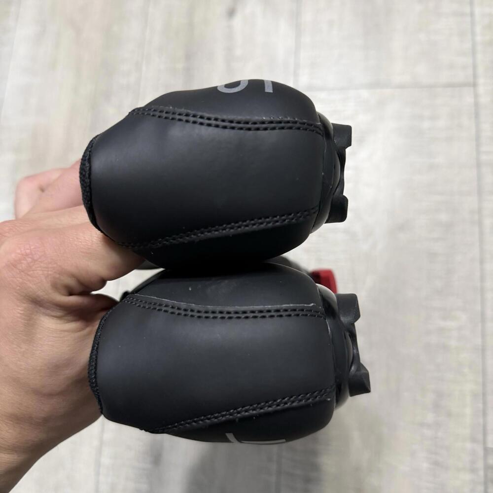 Sport Cycling Black Shoes Self-Locking Size Euro 39‎ / 8.5 Women / 6 Men - Picture 4 of 9